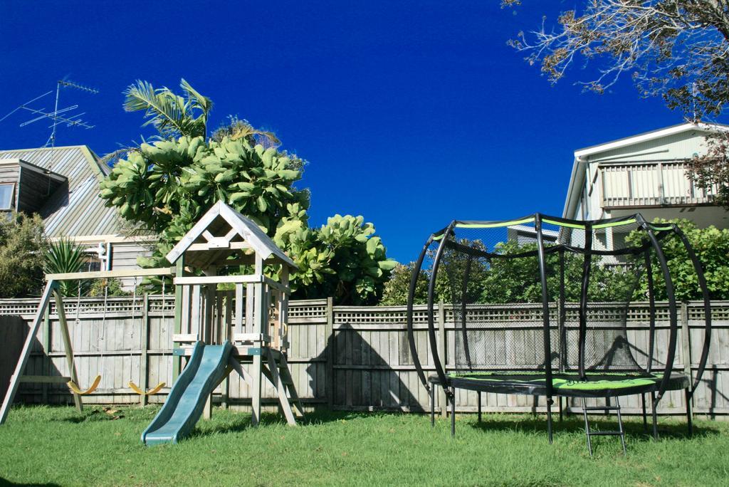 Sea Vista Apartments Okura Bush Ngoại thất bức ảnh